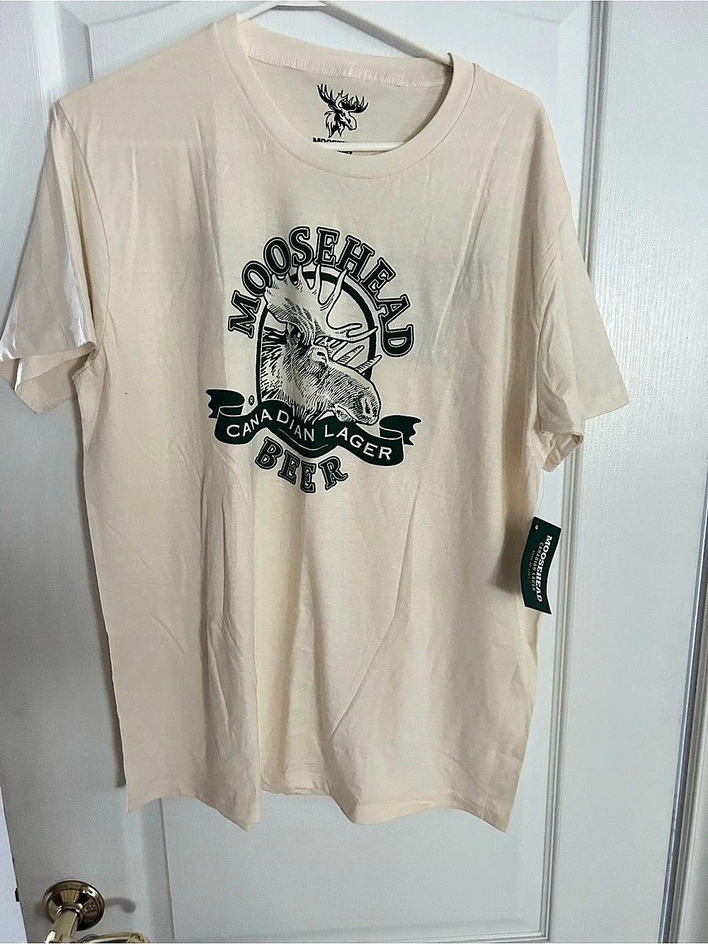 Moosehead Breweries Canadian Lager graphic tee Graphic Tee Cream Large NWT